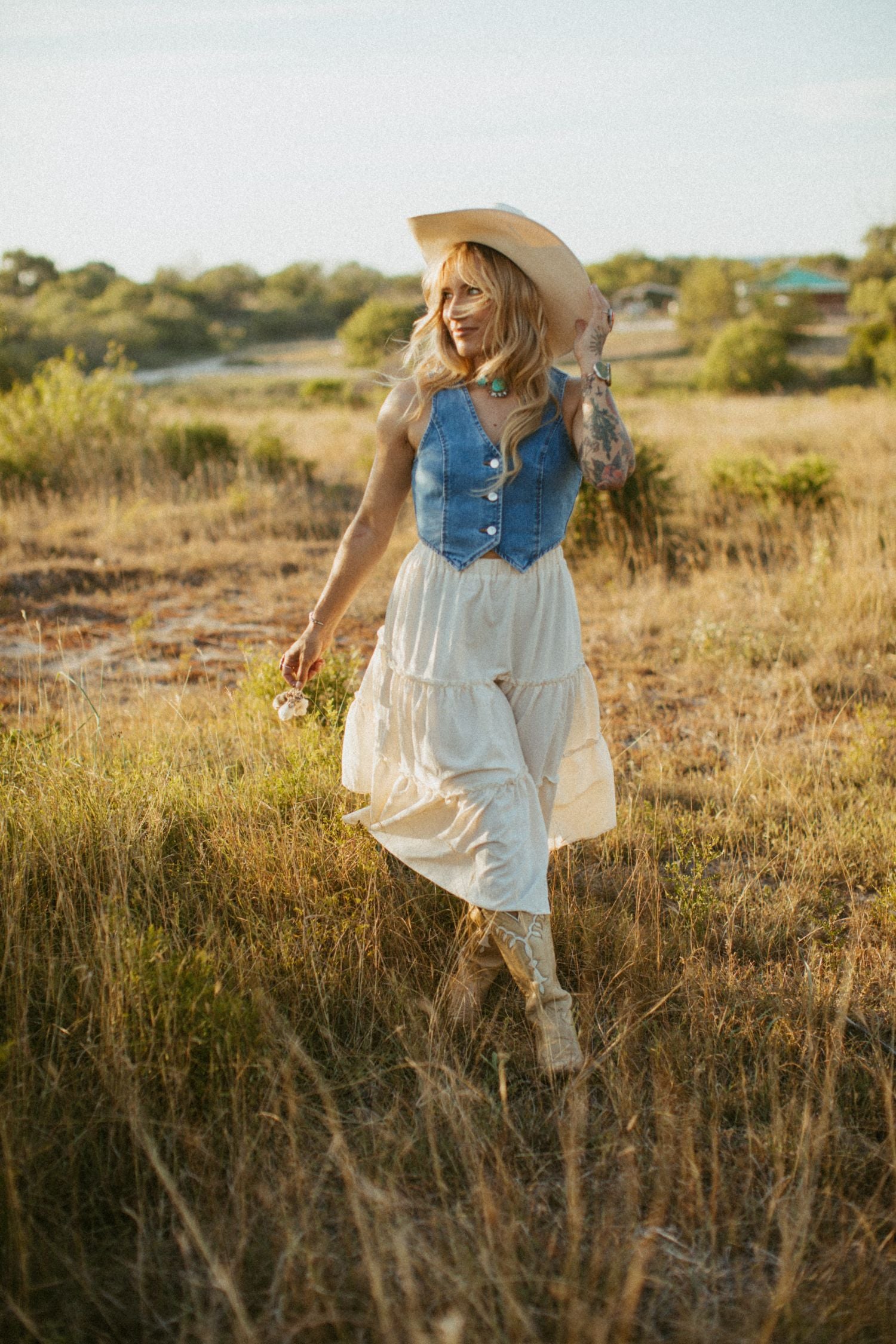Guera's Silver Co. is a silver shop with hand forged sterling silver and turquoise jewelry made by Jordan Spivey, a Hispanic native Texan. Offering rings, necklaces, earrings, bracelets, accessories, and custom pieces designed with the highest standards of hand-crafted jewelry. 